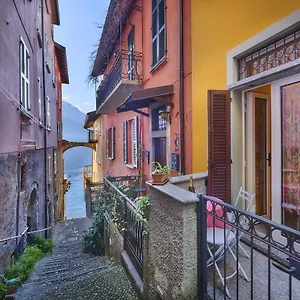 Annina's House Historic Centre Apartment Varenna